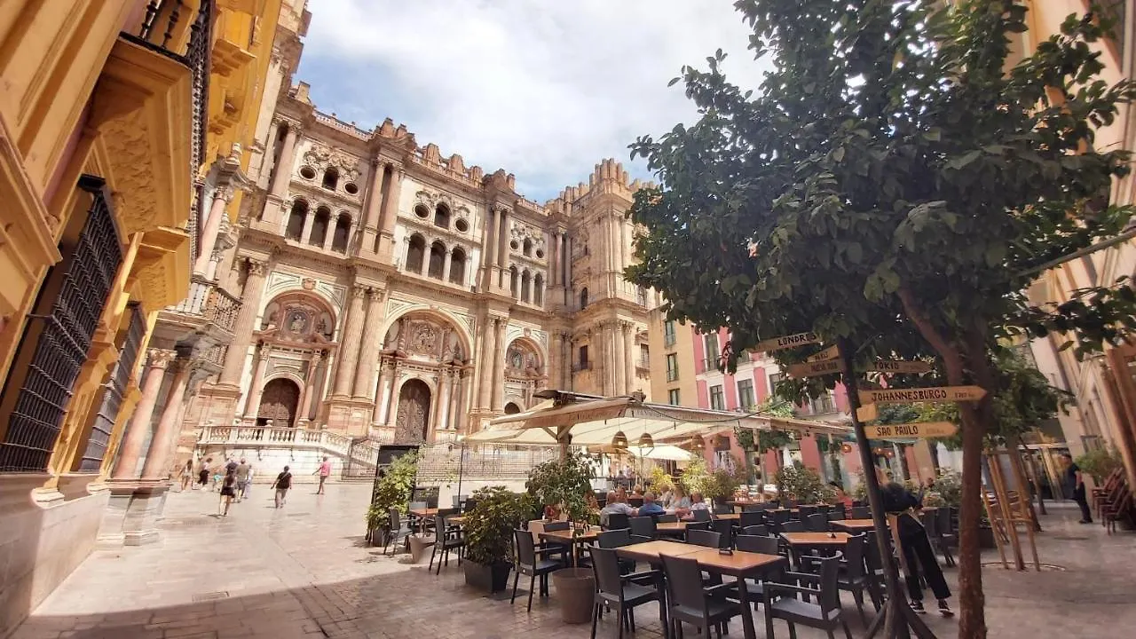 Del Parque Flats Mitjana Apartment Malaga Spain