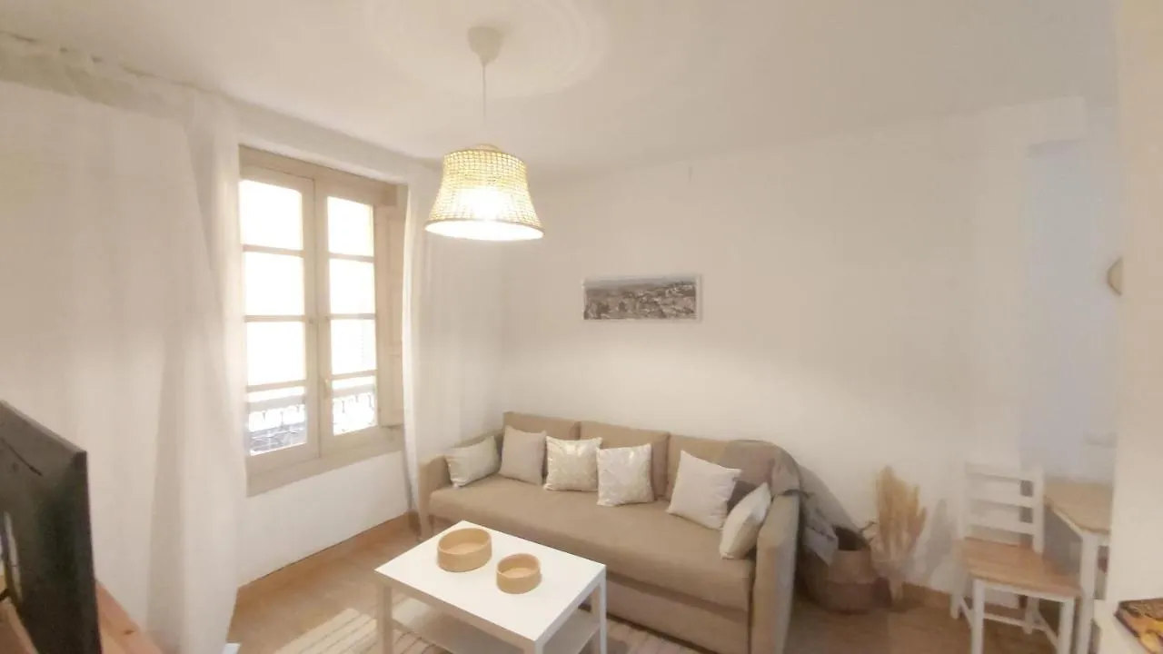 Del Parque Flats Mitjana Apartment Malaga