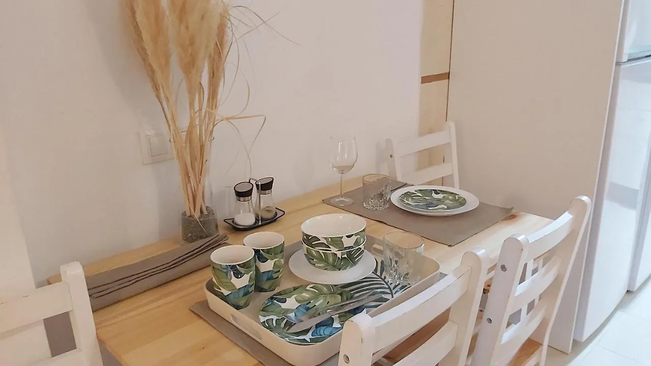 Del Parque Flats Mitjana Apartment Malaga