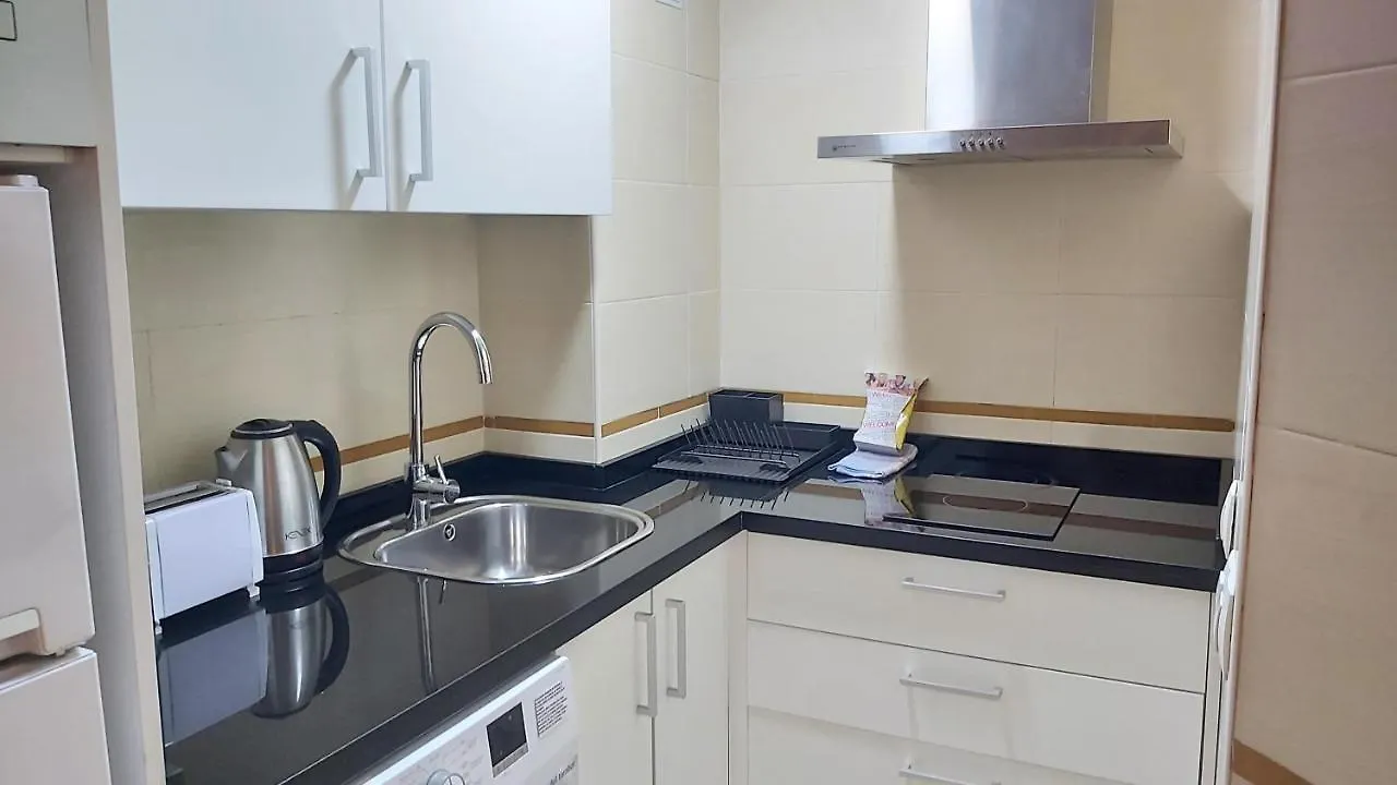 Del Parque Flats Mitjana Apartment Malaga